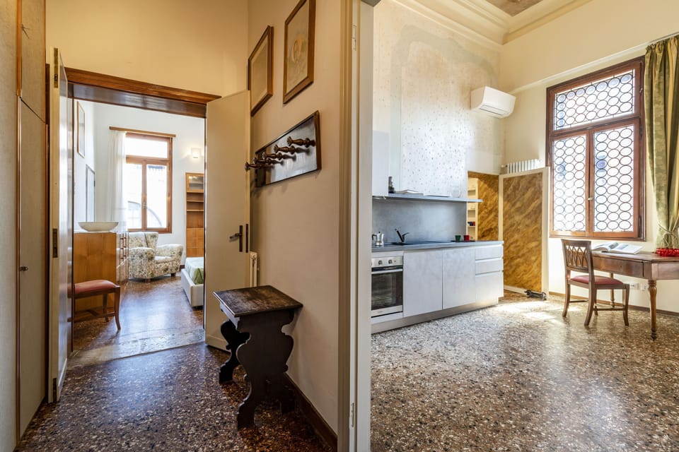 House | 1 bedroom
