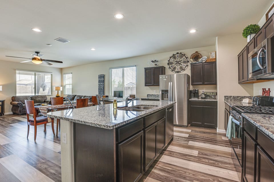 House (3 Bedrooms) | Interior