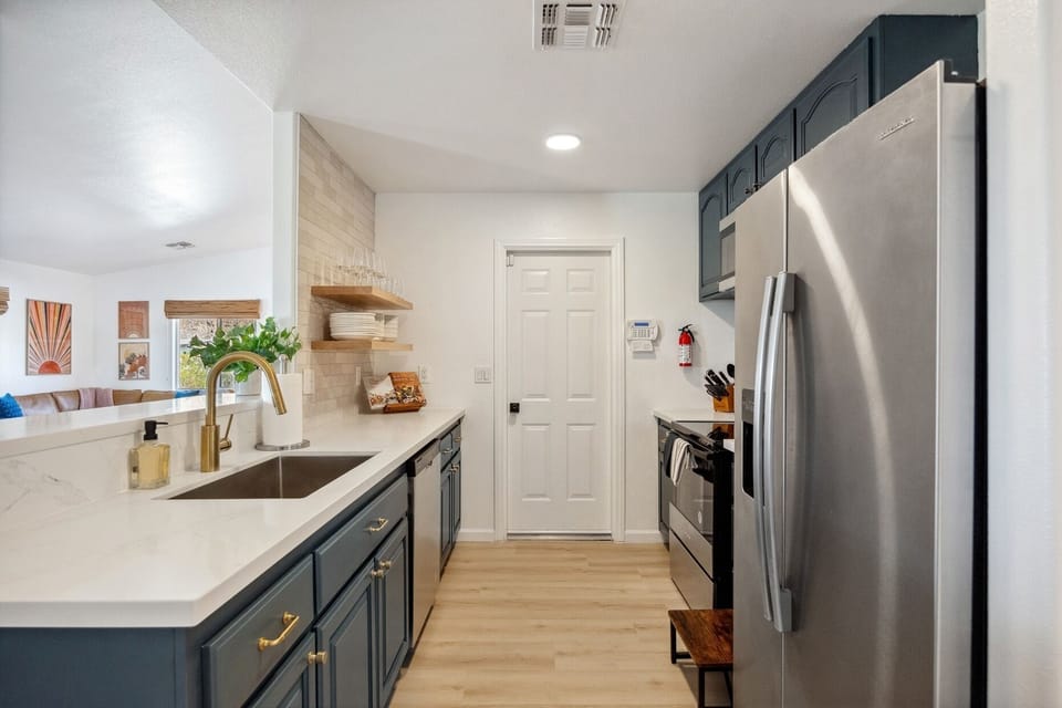 House, 3 Bedrooms | Private kitchen | Coffee/tea maker, fridge, oven