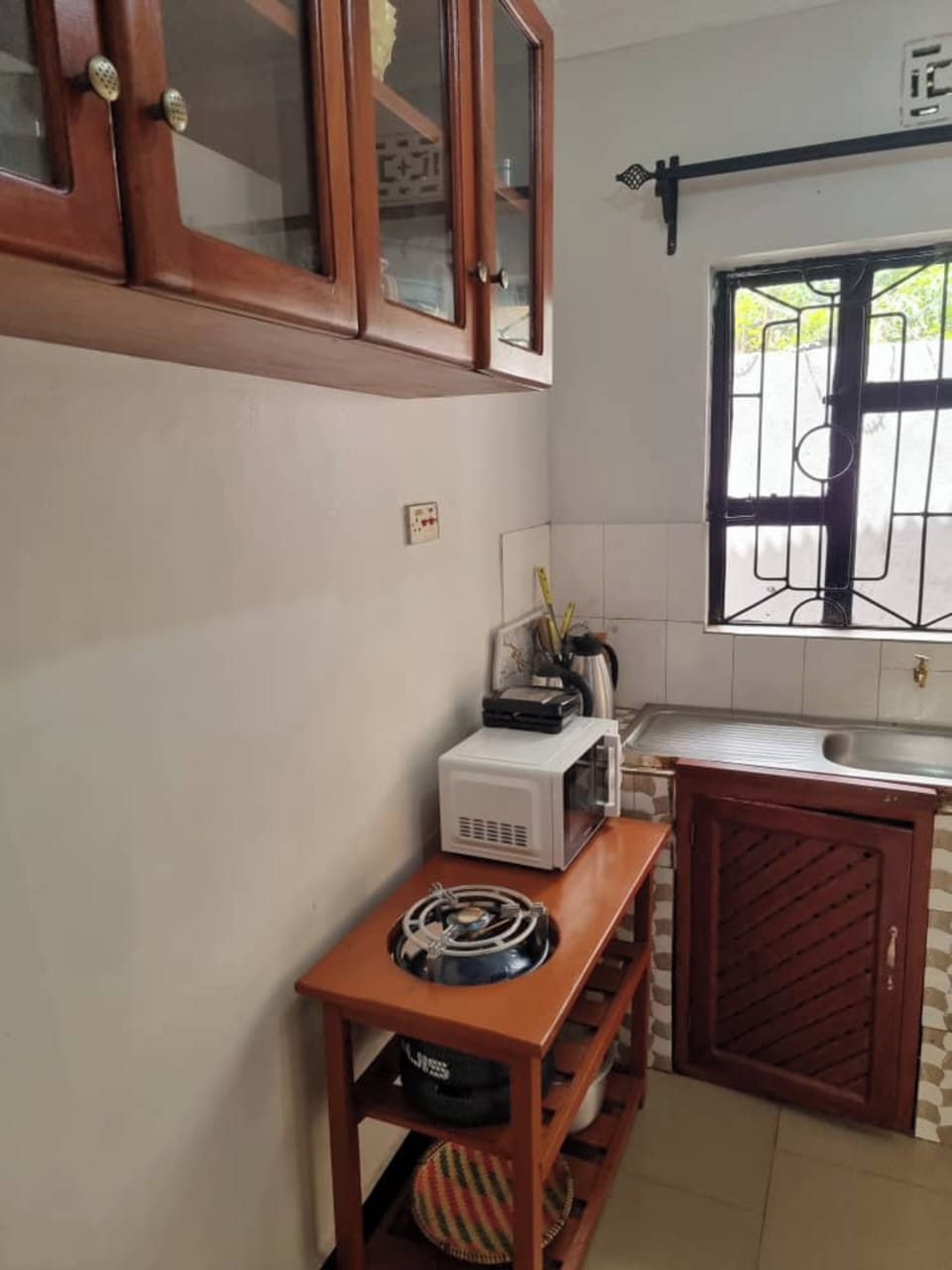 Standard Double or Twin Room | Shared kitchen facilities | Fridge, microwave, oven, stovetop