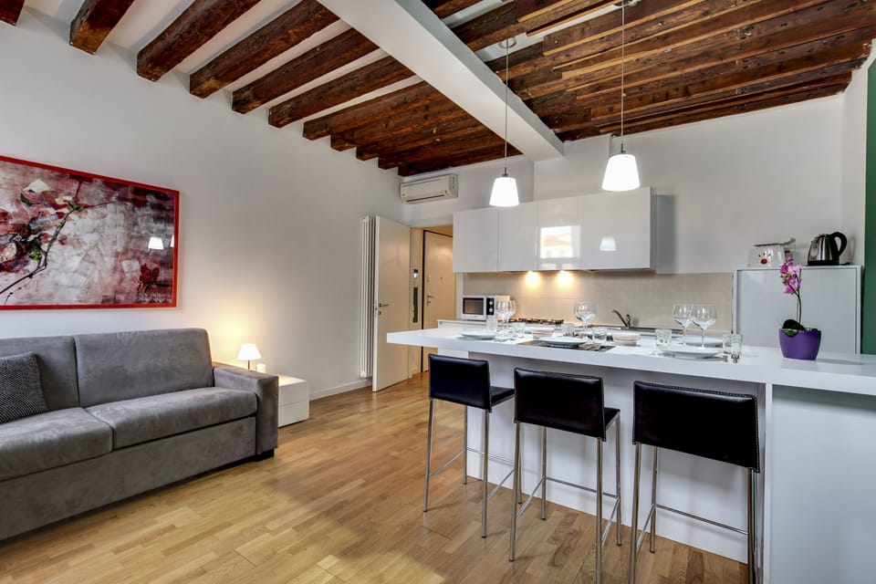 House | 1 bedroom