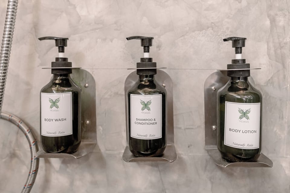 Earth Lodge | Bathroom | Hair dryer, towels, soap, shampoo