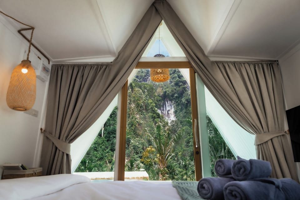 Deluxe Mountain View Room | Mountain view