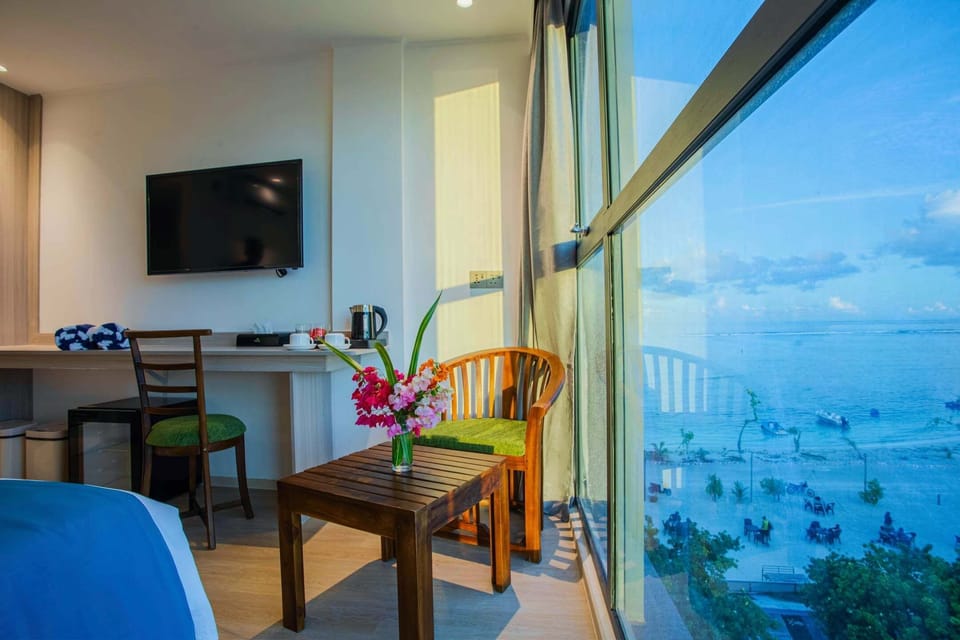 Comfort Single Room, Partial Sea View | In-room safe, desk, laptop workspace, soundproofing