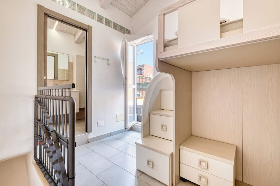 Family Apartment, 2 Bedrooms, 2 Bathrooms, Sea Facing (Sea Stone - 100m From The Sea) | Interior