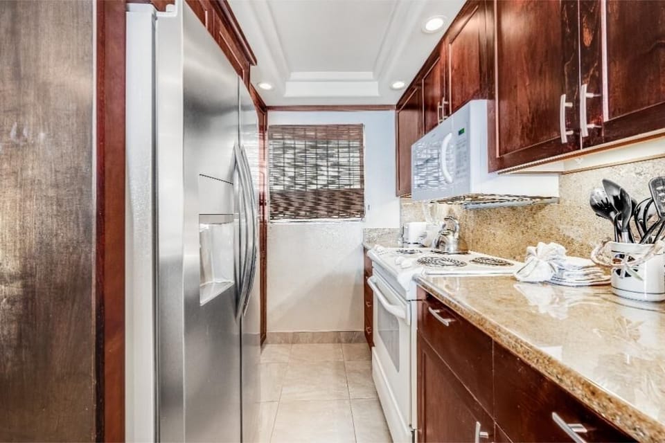 Condo, 2 Bedrooms | Private kitchen | Coffee/tea maker, fridge, oven, toaster