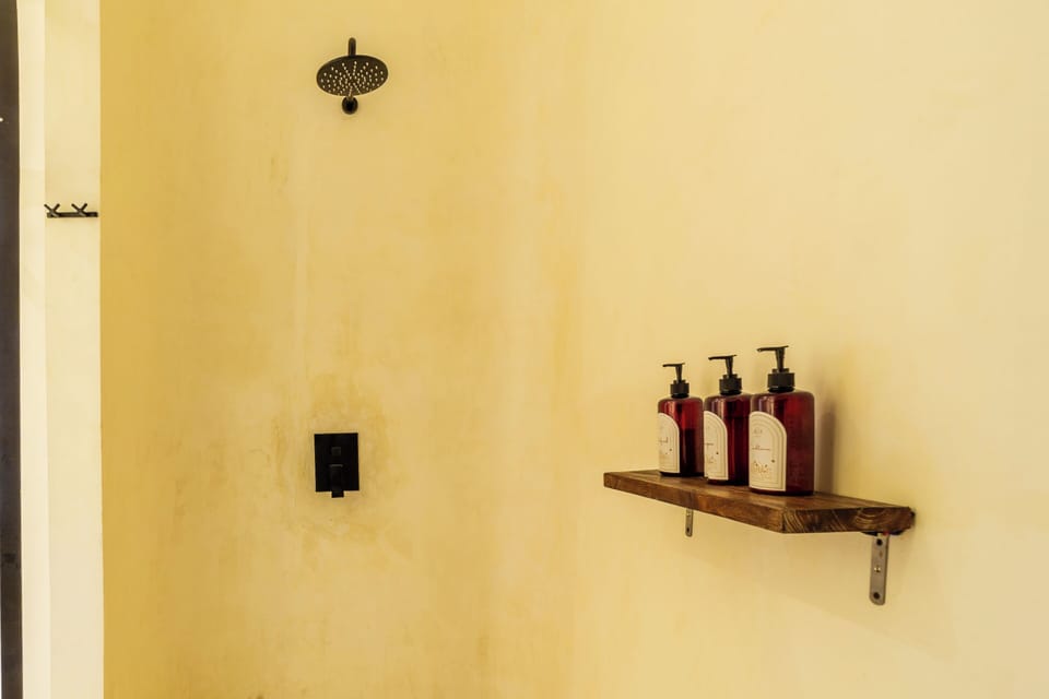 Honeymoon Villa | Bathroom
