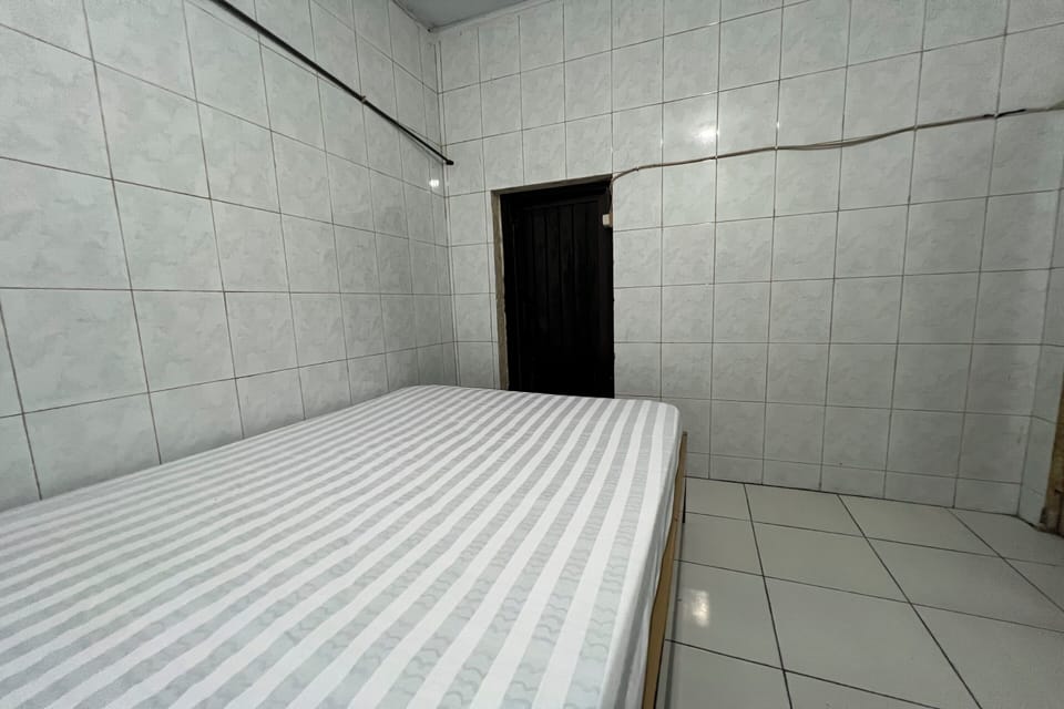 Standard Double Room | WiFi (free), bed sheets