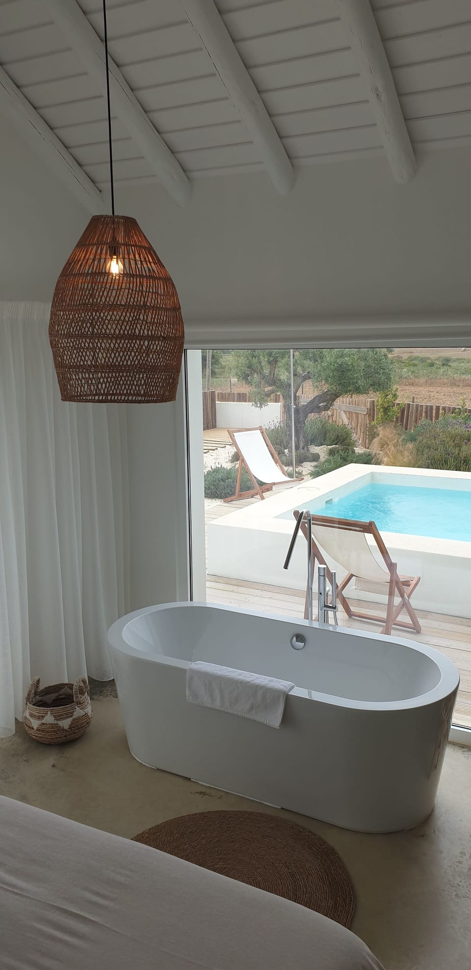 Superior Cottage, 1 Bedroom, Private Pool, Beachside | Free WiFi, bed sheets