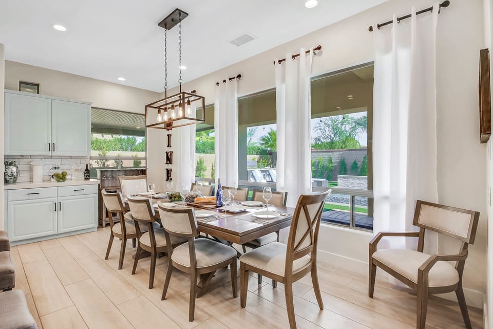 House, Multiple Beds, Pool Access, Pool View (Wanderlust: Pool/Spa) | Dining