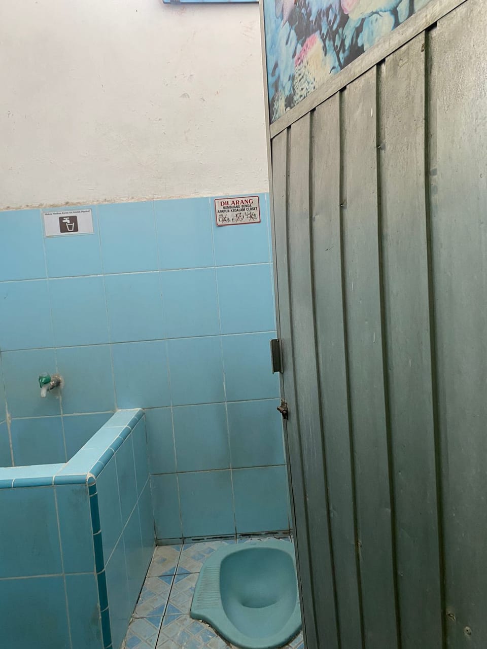 Basic Double Room | Bathroom | Shower, towels
