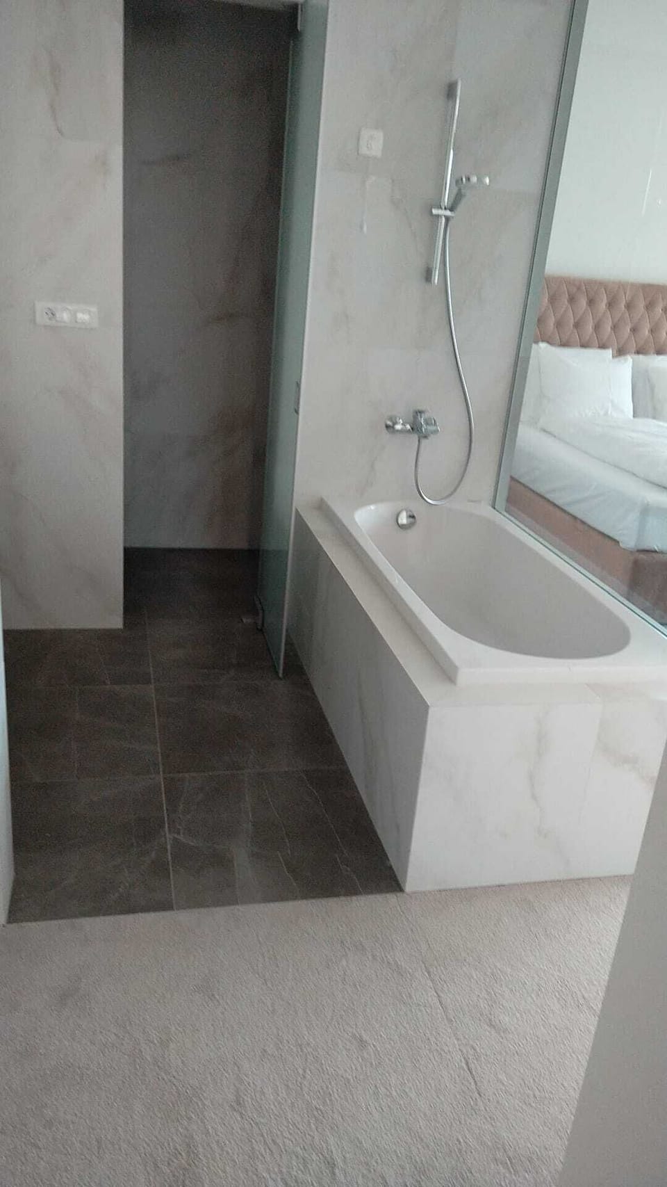 Superior Room, Balcony 1 | Bathroom | Free toiletries, hair dryer, bathrobes, towels