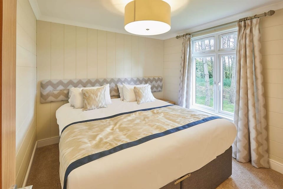 Host Stay Salt Seaweed Apartment in England