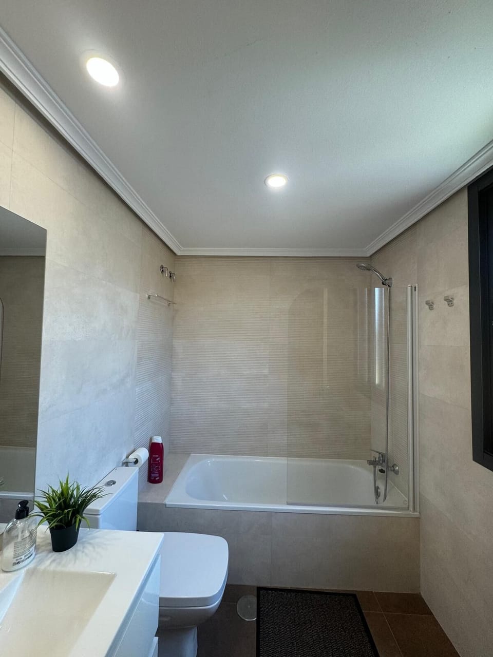 Comfort Double Room | Bathroom | Towels