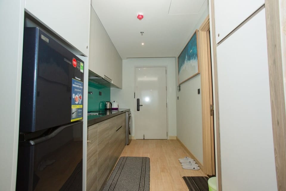 Standard Apartment, 2 Bedrooms, Ocean View | Private kitchen | Electric kettle