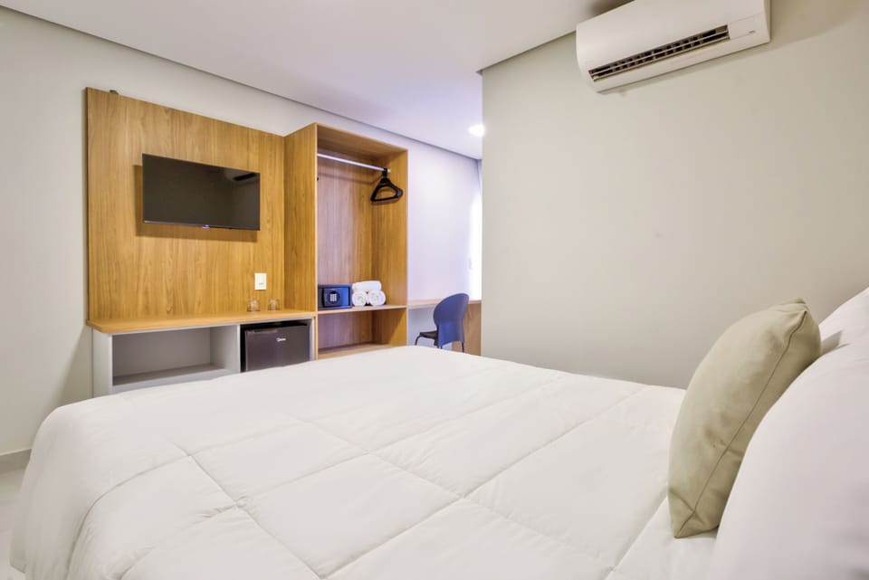 In-room safe, laptop workspace, free WiFi, bed sheets