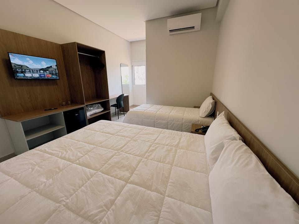 Superior Triple Room | In-room safe, laptop workspace, free WiFi, bed sheets