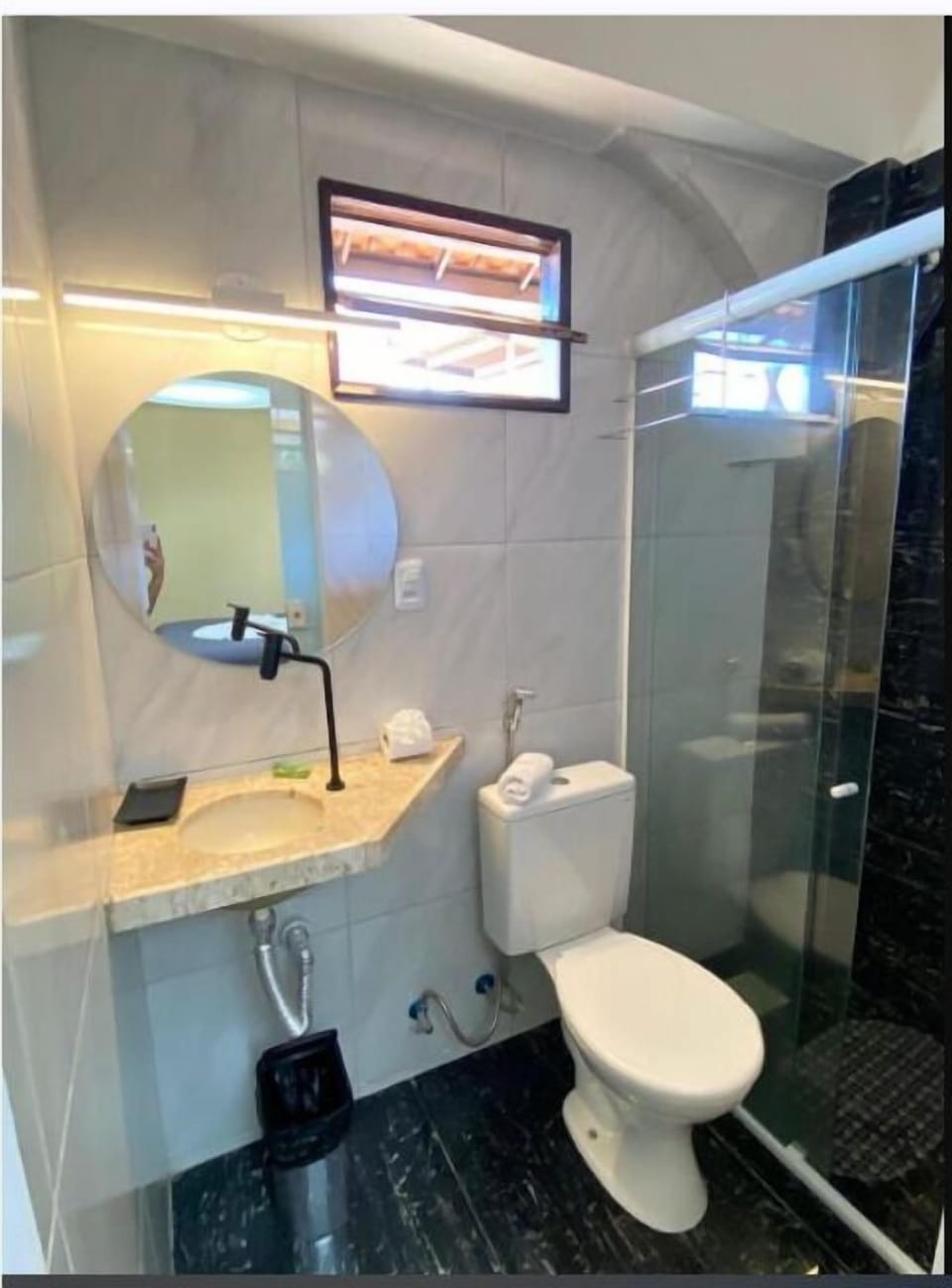 Comfort Triple Room | Bathroom | Shower, towels