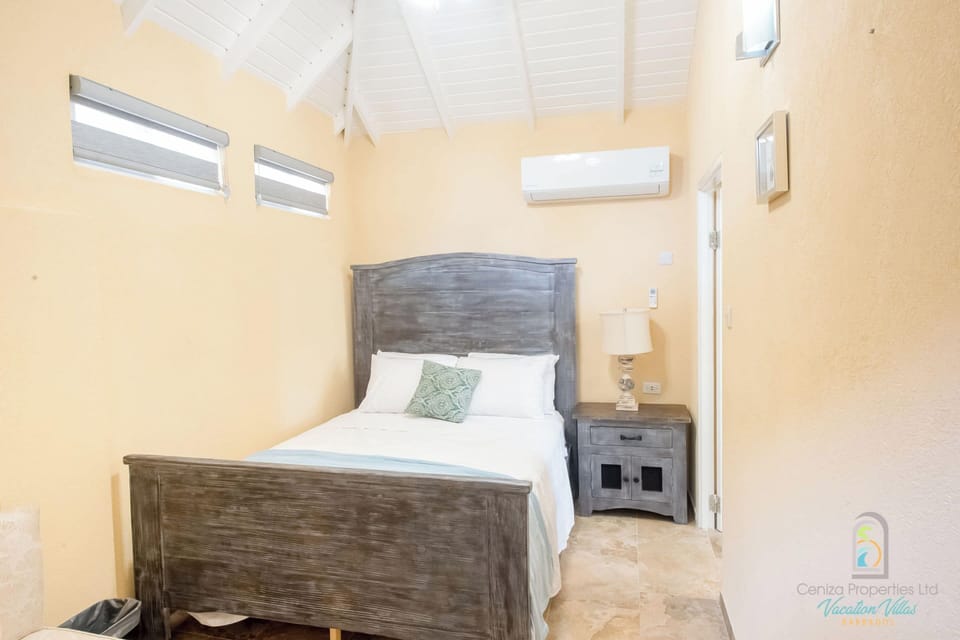 Comfort Apartment, 1 Bedroom | Iron/ironing board, free WiFi