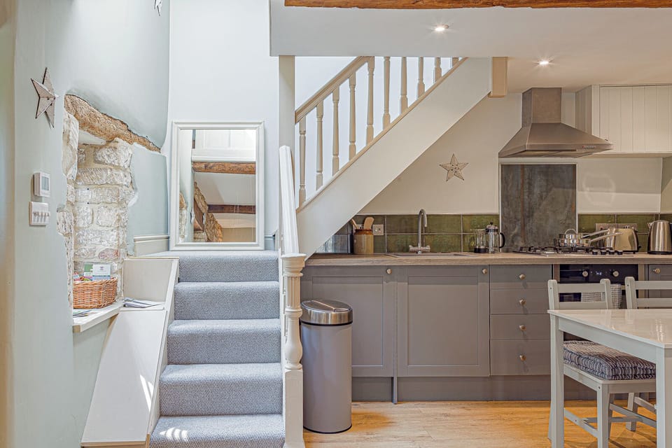 House | Private kitchen | Electric kettle, toaster