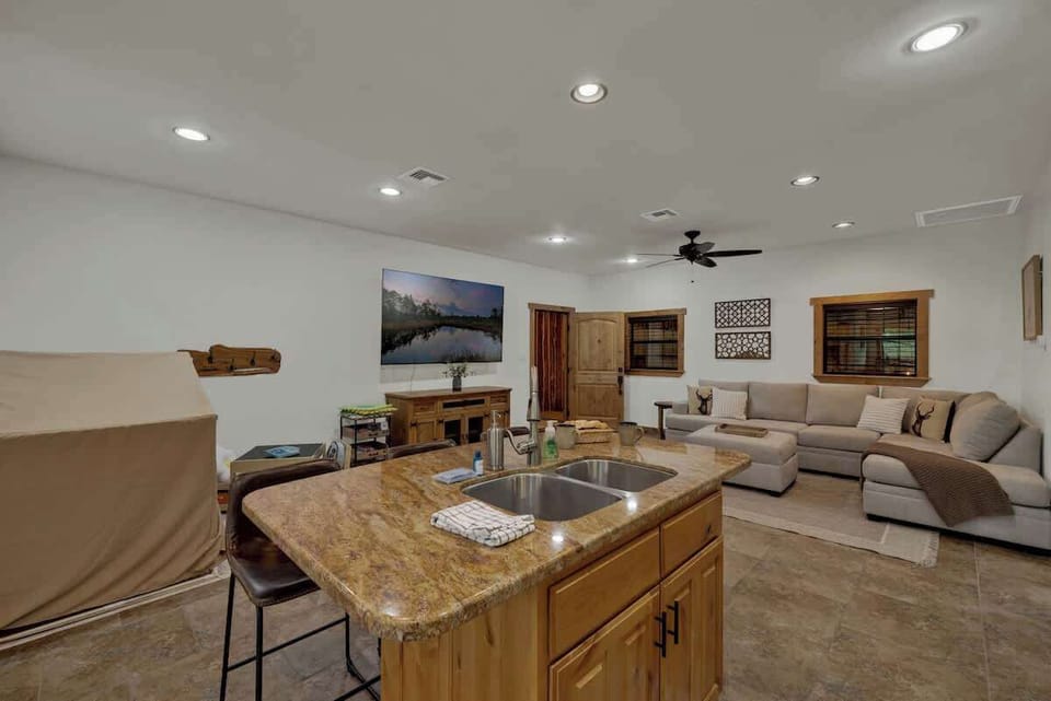 House, Multiple Beds, Pool Access (230 W Turner Court) | Living area
