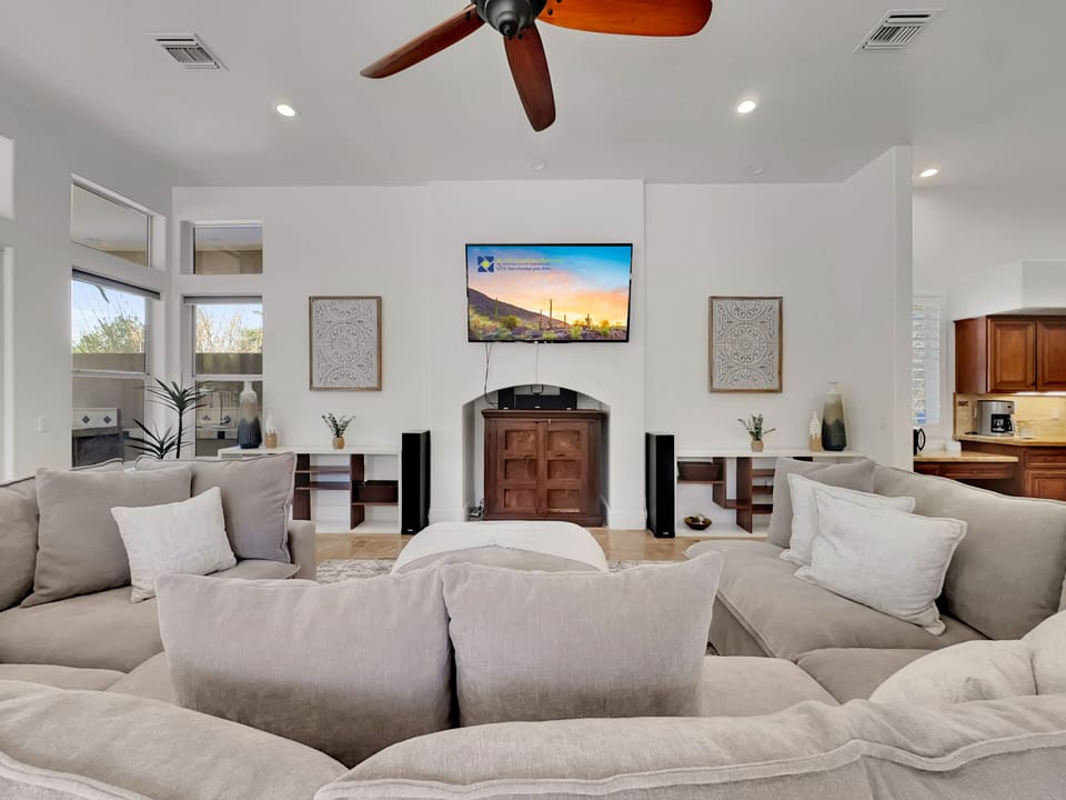 House, Multiple Beds, Pool Access, Mountain View (Cloud Chandler) | Living area | Fireplace