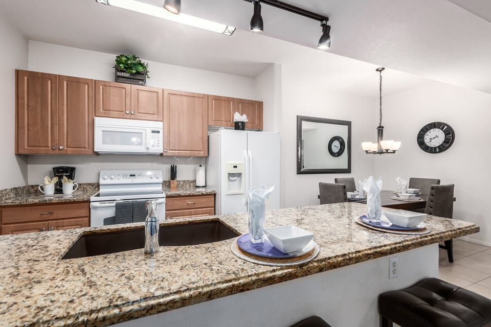 Condo, Multiple Beds, Pool Access, City View (Southern #1064 Mesa) | Private kitchen | Coffee/tea maker