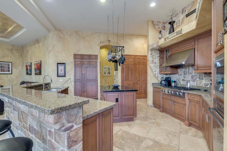 House, Multiple Beds, Pool Access, City View (Tonto Chandler) | Private kitchen | Coffee/tea maker