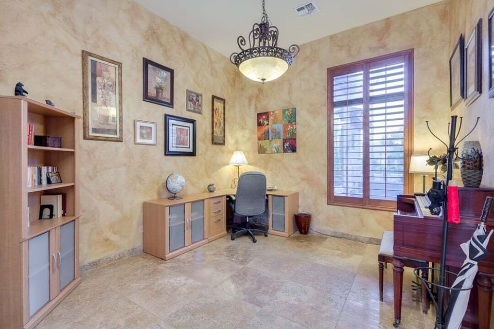 House, Multiple Beds, Pool Access, City View (Tonto Chandler) | Interior