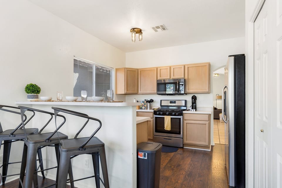 House, Multiple Beds, Pool Access, Mountain View (Sonesta Tucson) | Private kitchen | Coffee/tea maker