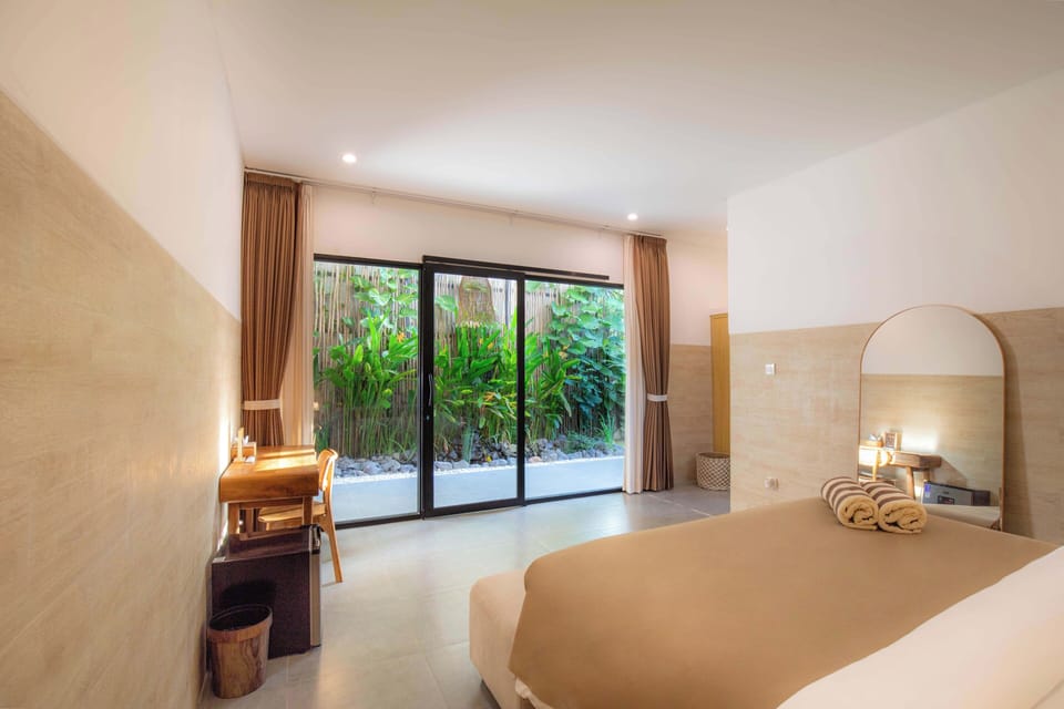 Superior Double Room | Desk, laptop workspace, free WiFi