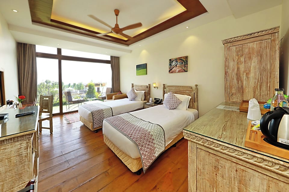 Premium Twin Room, Balcony, Valley View | Egyptian cotton sheets, premium bedding, memory foam beds, in-room safe