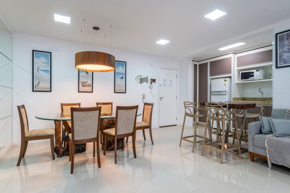 Comfort Apartment | Dining