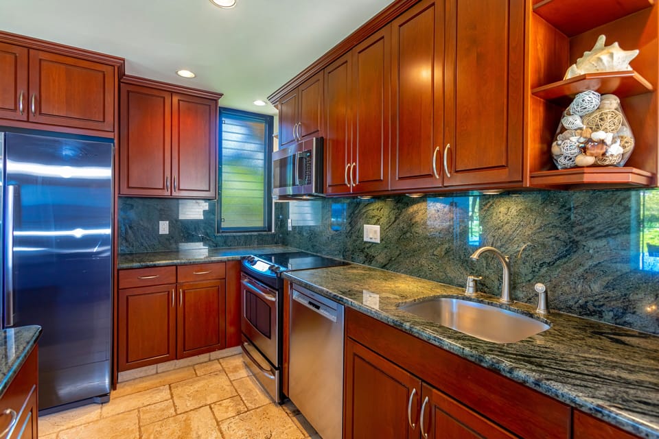 Condo, 1 Bedroom | Private kitchen | Coffee/tea maker, fridge, oven, toaster