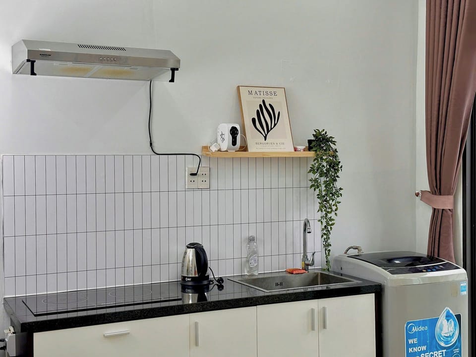 Superior Studio | Private kitchenette | Fridge, stovetop