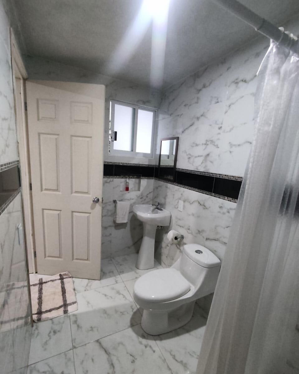 Classic Double or Twin Room | Bathroom | Shower, towels, soap, shampoo