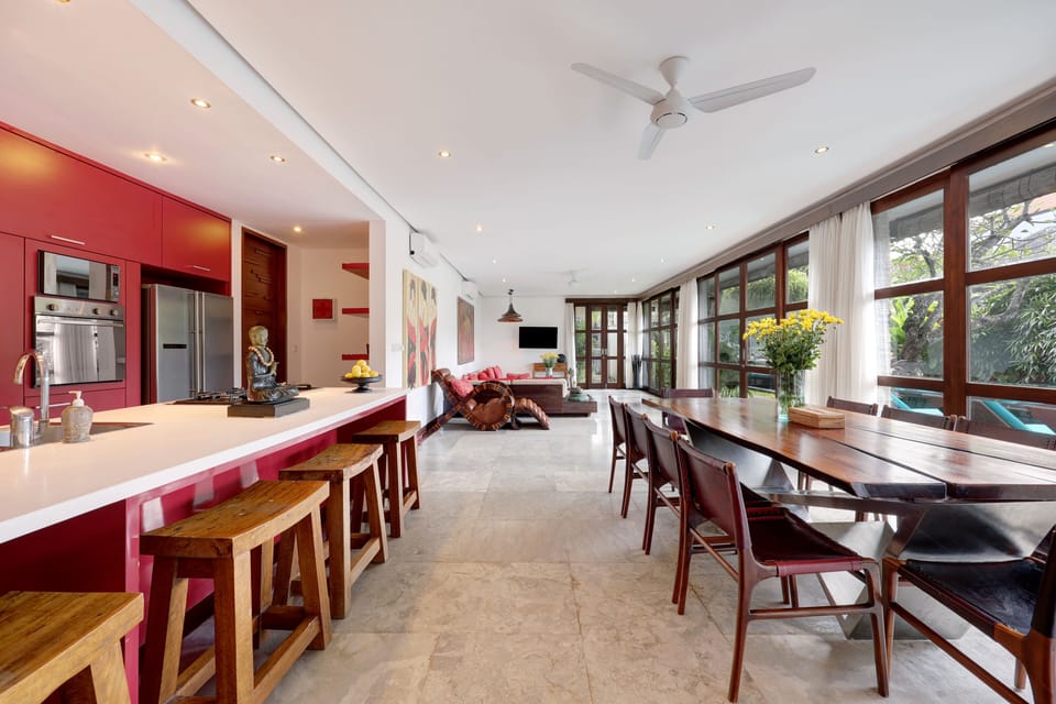 Villa, 5 Bedrooms | Private kitchen | Electric kettle, toaster