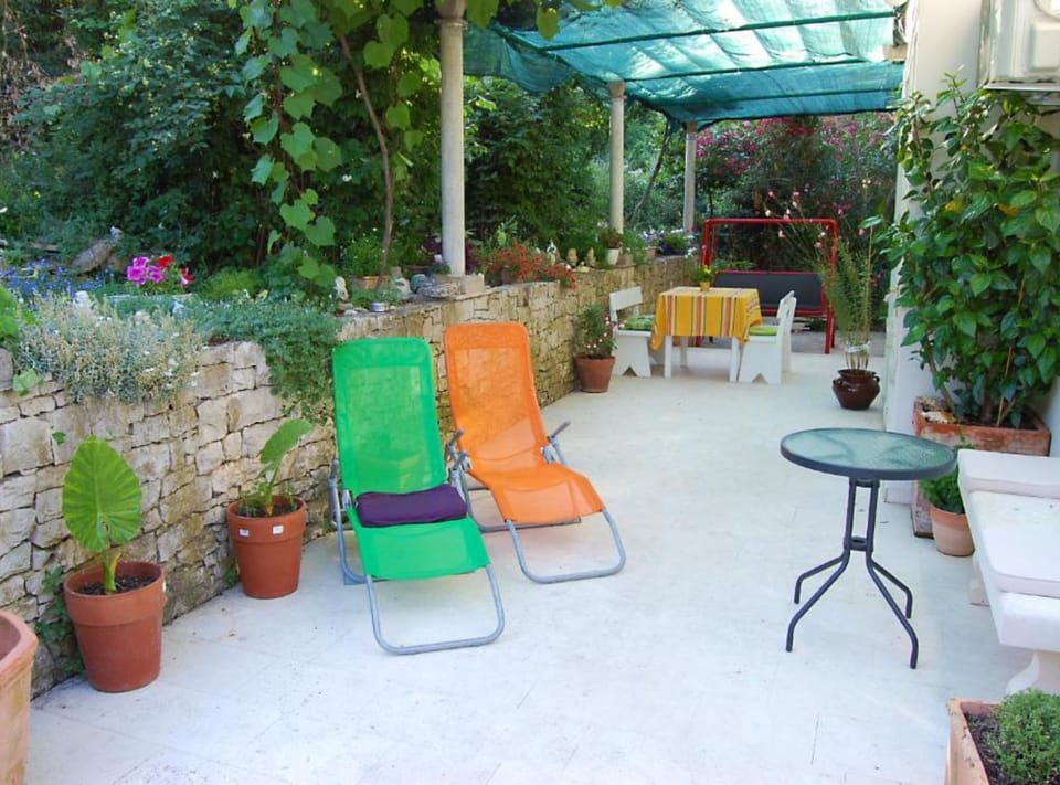 Apartment (One Bedroom Apartment with Terrace) | Terrace/patio