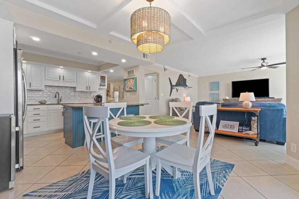 Condo, Multiple Beds (SeaSpray Riverside 313) | Dining