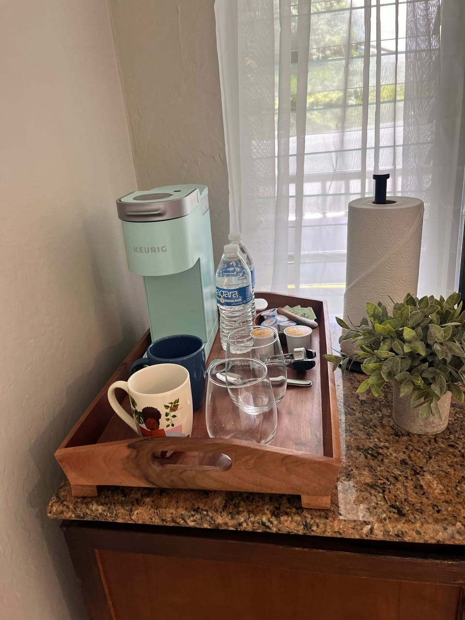House | 1 bedroom, desk