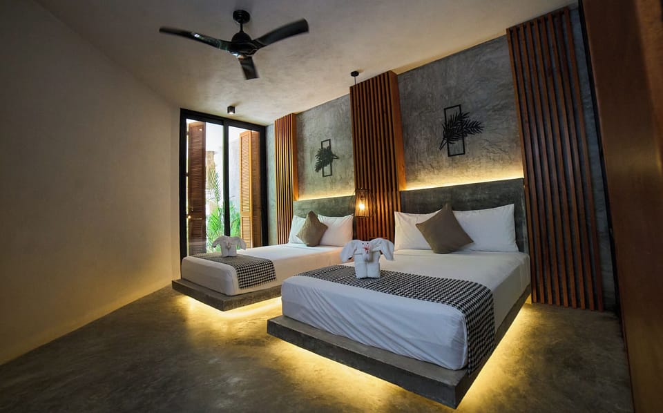 Deluxe Double Room | WiFi (free), bed sheets
