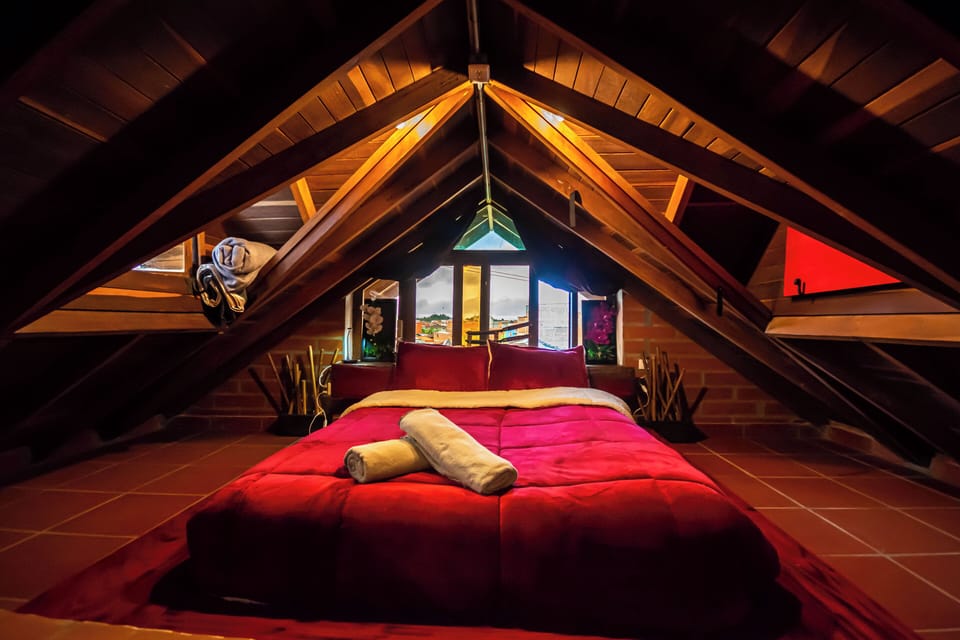 Elite Double Room | Premium bedding, free WiFi, bed sheets