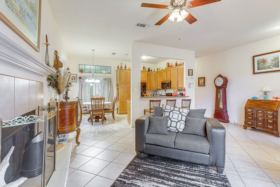 House (3 Bedrooms) | Front of property
