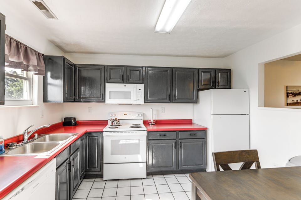 House (2 Bedrooms) | Interior