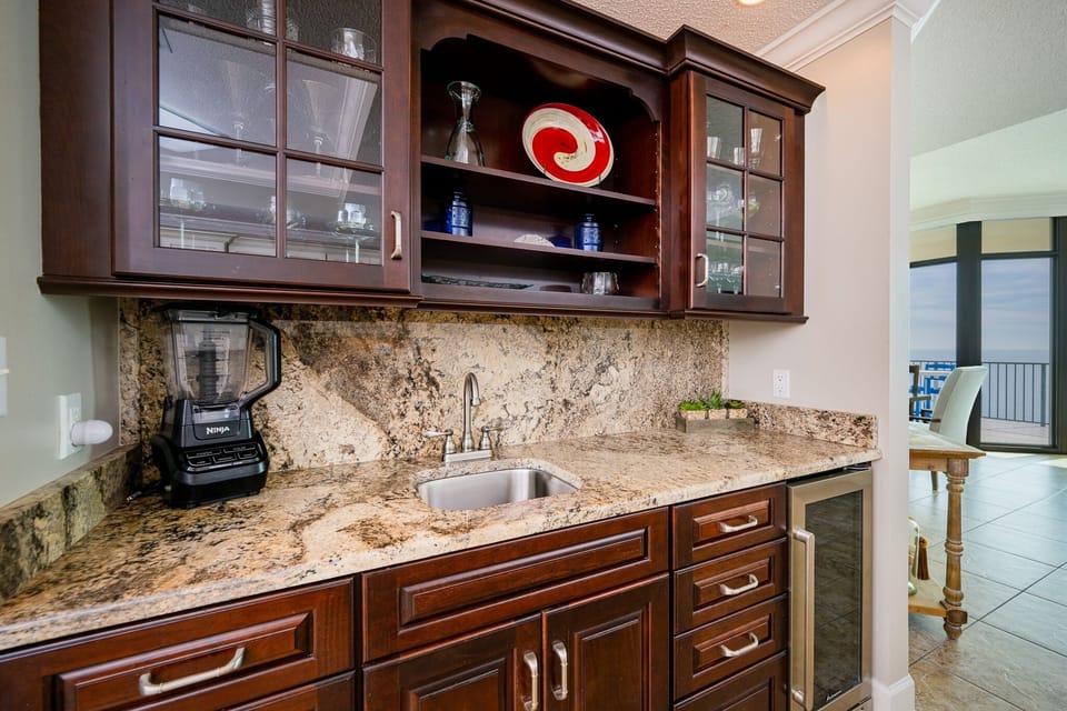 Condo, 3 Bedrooms | Private kitchen | Coffee/tea maker, fridge, oven