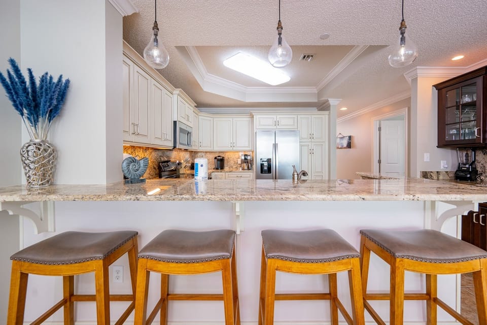Condo, 3 Bedrooms | Private kitchen | Coffee/tea maker, fridge, oven