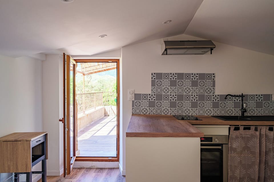 Family House, 2 Bedrooms | Blackout drapes, soundproofing, iron/ironing board (on request)