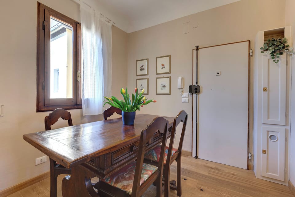 Apartment | Dining room