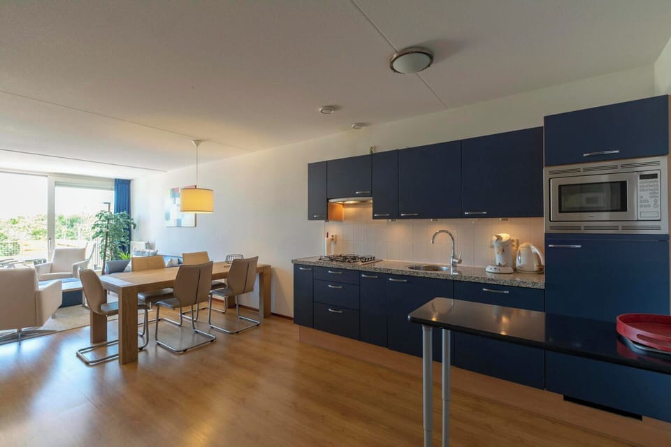 Apartment | Private kitchen | Electric kettle, toaster