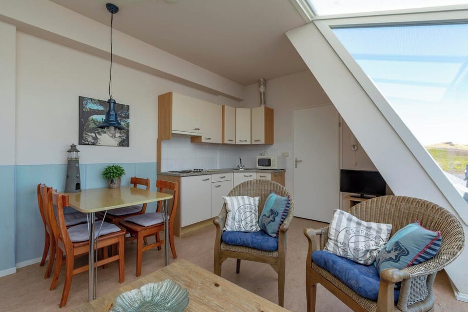 Apartment | Dining